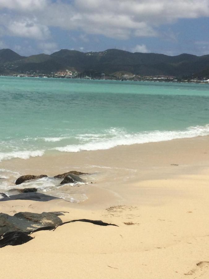 Coco Beach Sandy Ground Bagian luar foto