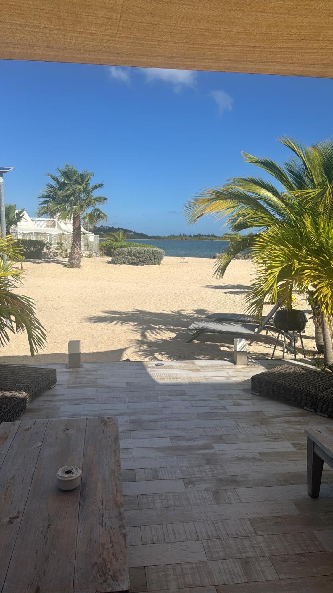 Coco Beach Sandy Ground Bagian luar foto